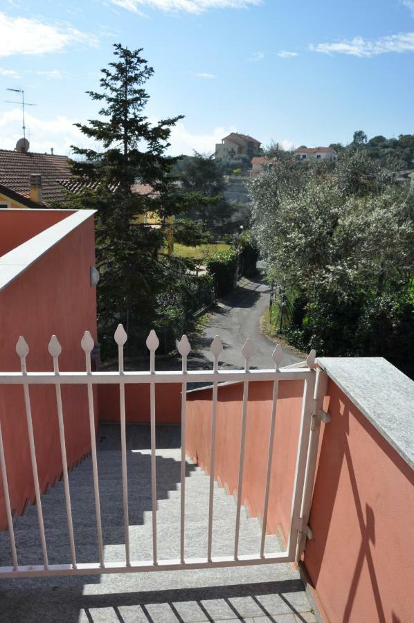 Villa Paolina Ceriale - App. 4 Posti Exterior foto